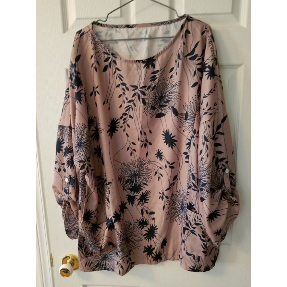 blouse - Picture 3 of 4